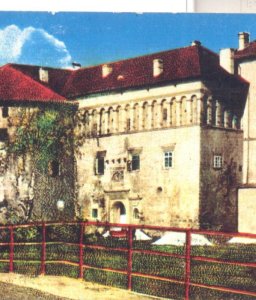 2005. Замок